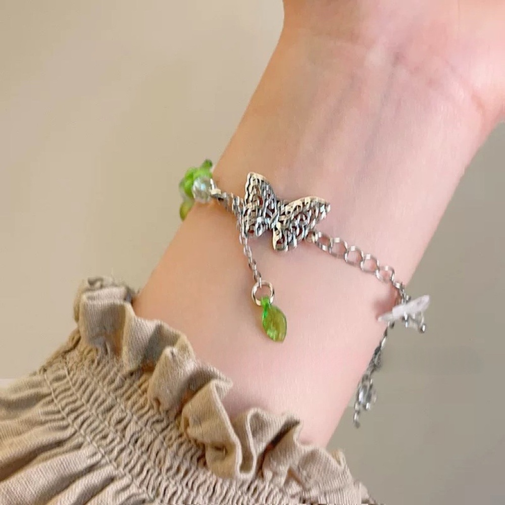4/$15 Retro Vintage Silver Butterfly Green Beaded Bracelet